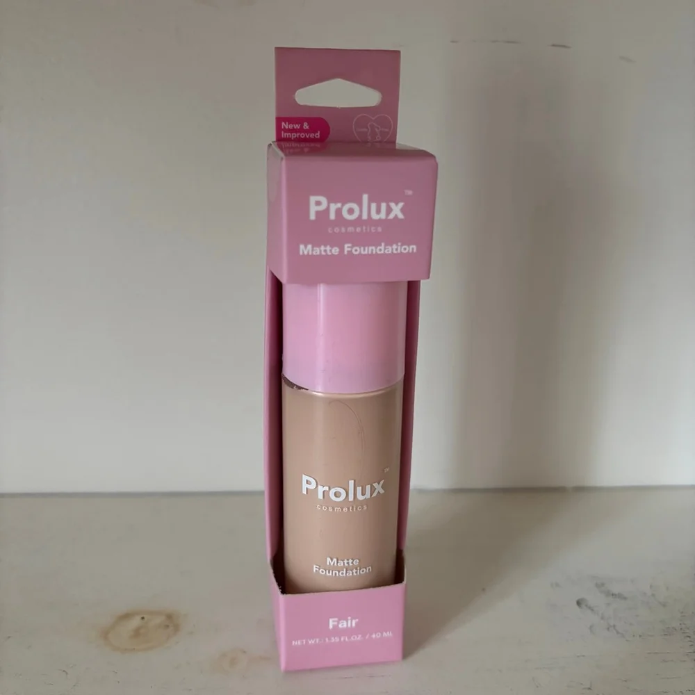 NIB Sealed Prolux Set of Liquid Foundation & Setting Powder | Fair Porcelain